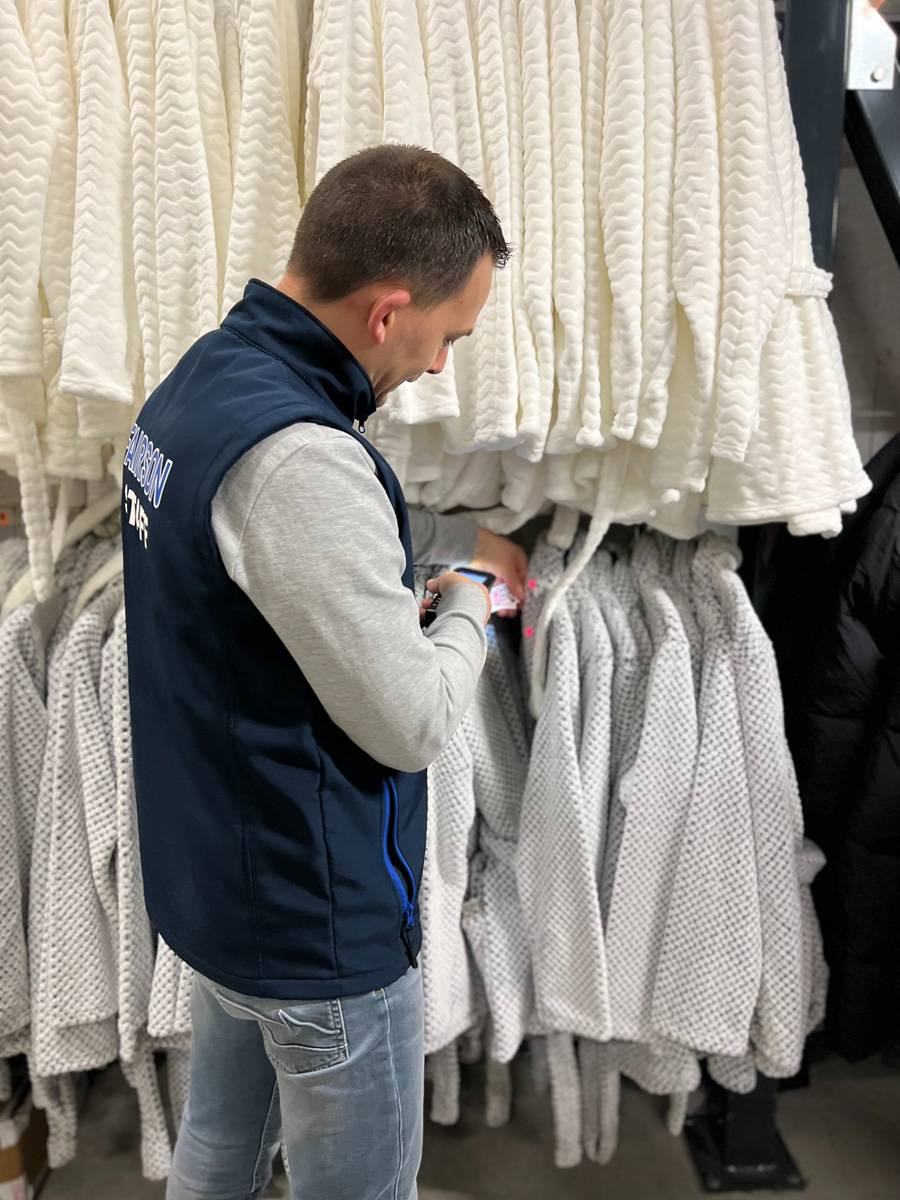 inventaire dans le prêt-à-porter